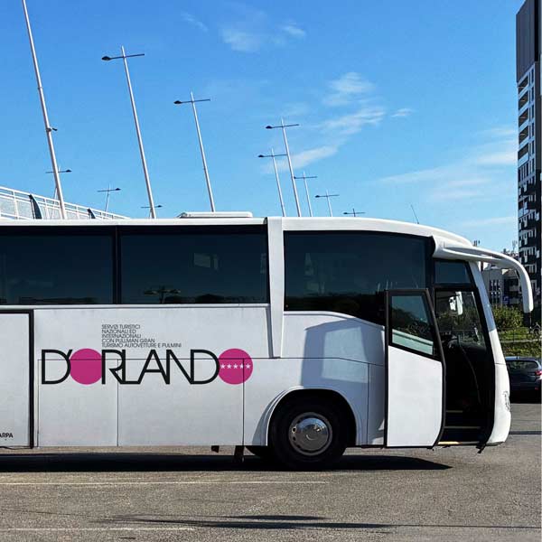 Dorlando_Mockup_Pullman_Quadrato1 