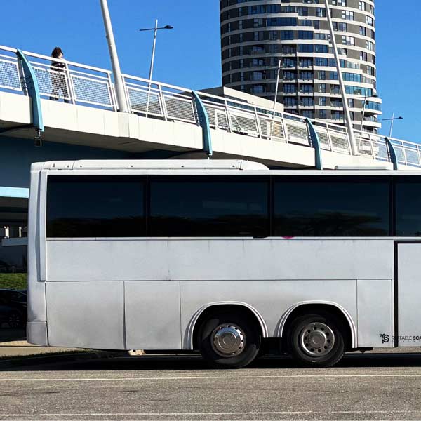 Dorlando_Mockup_Pullman_Quadrato2 