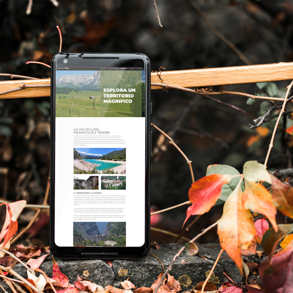 Valcellina_Mockup_SmatPhone2psd 